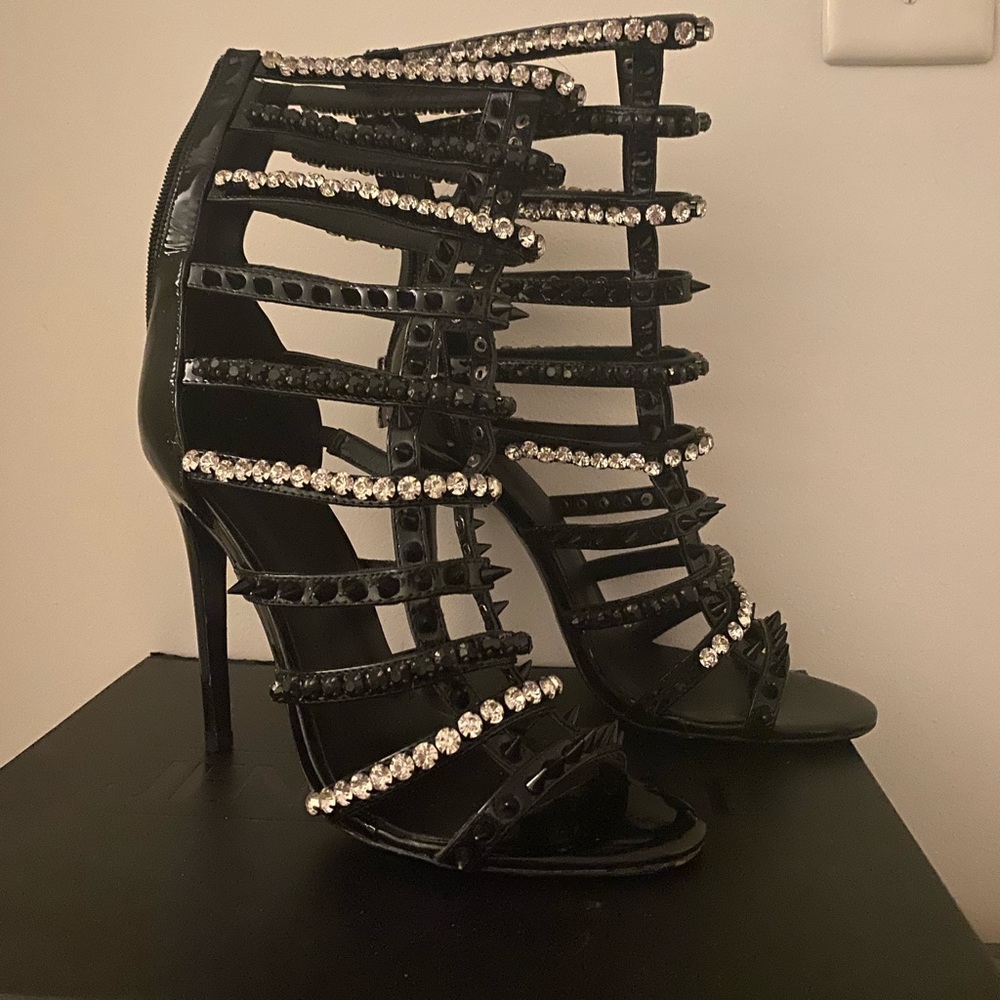 JENNIFER LE RAZOR  HEEL SANDALS